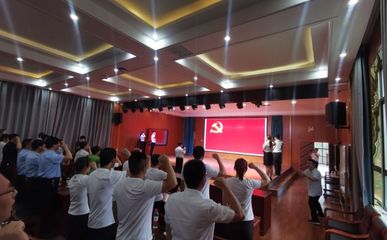 砥礪初心頌黨恩，同心筑夢譜新篇——石龍區(qū)多部門聯(lián)合舉辦迎“七一”文藝匯演活動側記